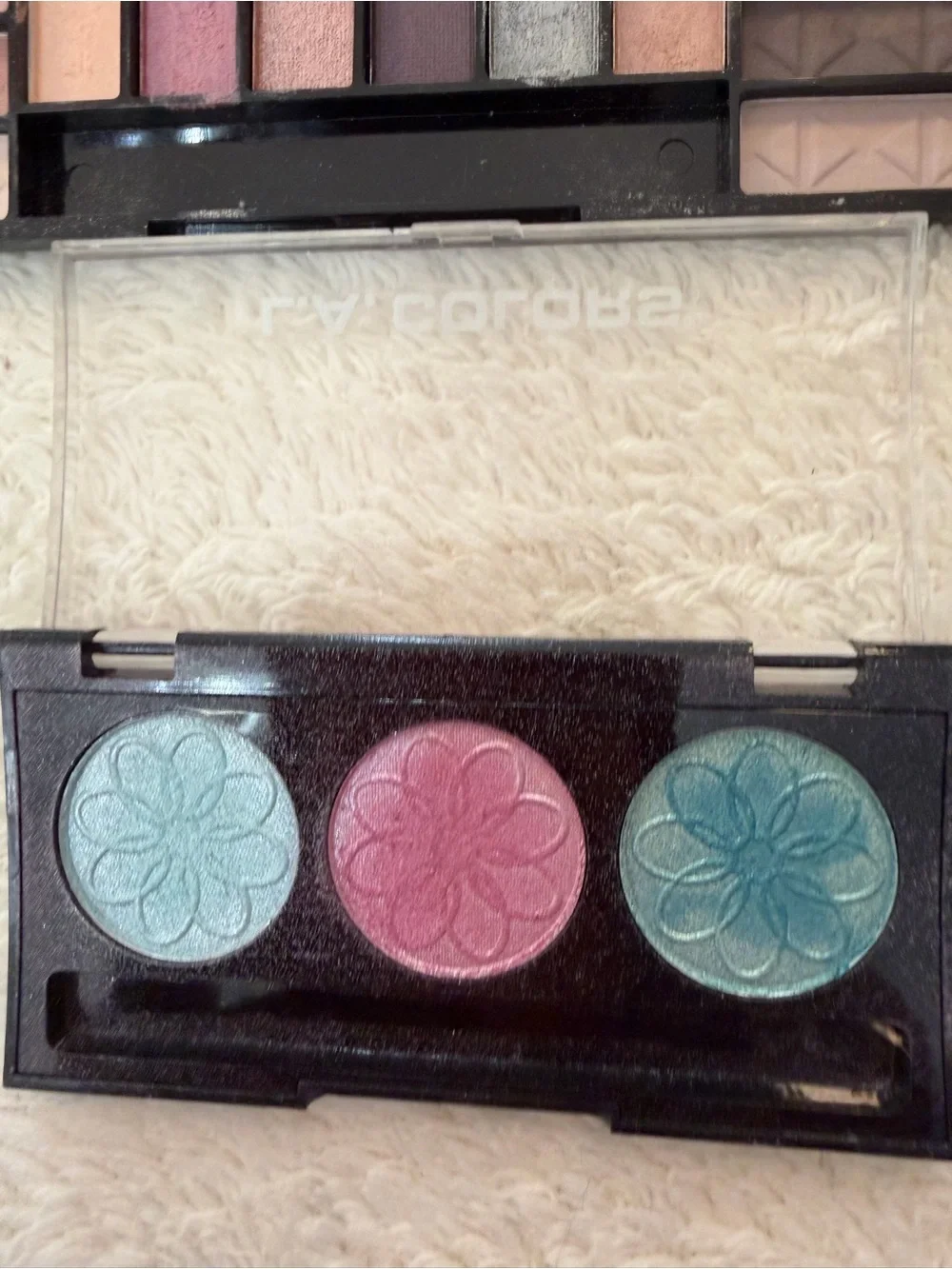L.A. colors 3 pc eyeshadow pallet set  Some new some EUC